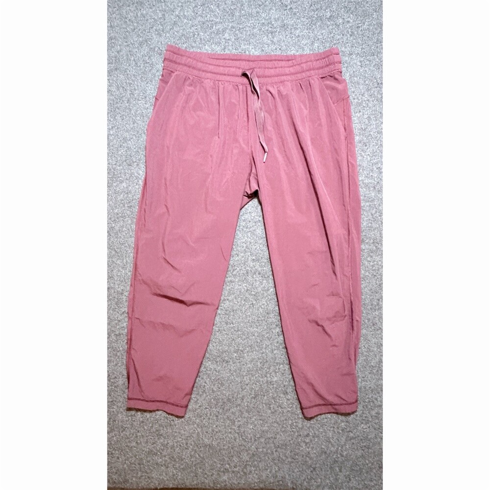 Lululemon Namaskar Crop Jogger Pants Womens Size 8 Bordeaux Drama Red